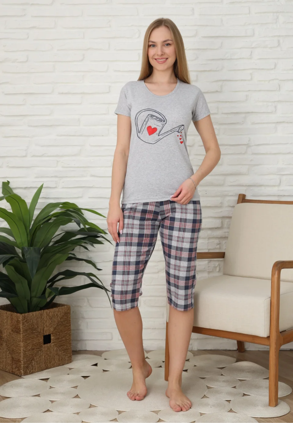 Pijama familie-damă, bumbac, mânecă scurtă și pantaloni 3/4, culoare gri, imprimeu stropitoare