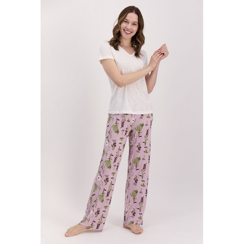 Pijama damă, bluză cu mânecă scurtă și decoltev V, pantaloni lungi, imprimeu floral