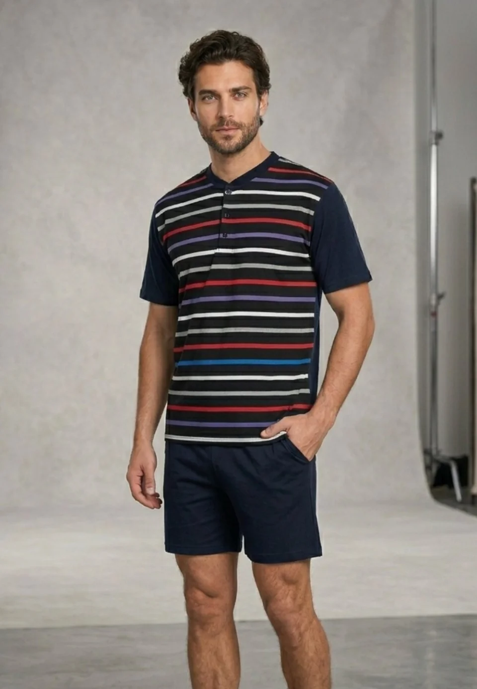 Pijama Bărbați Lindros Negru – Imprimeu Dungi – Mânecă Scurtă și Pantaloni Scurți