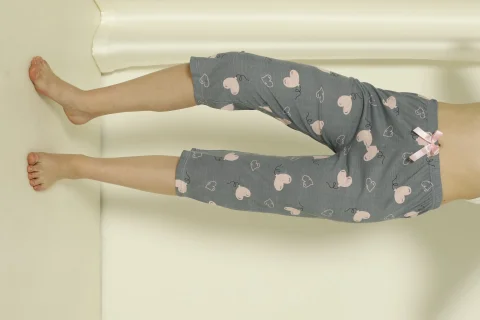 Pantaloni pijama damă 3/4, gri inchis, imprimeu baloane