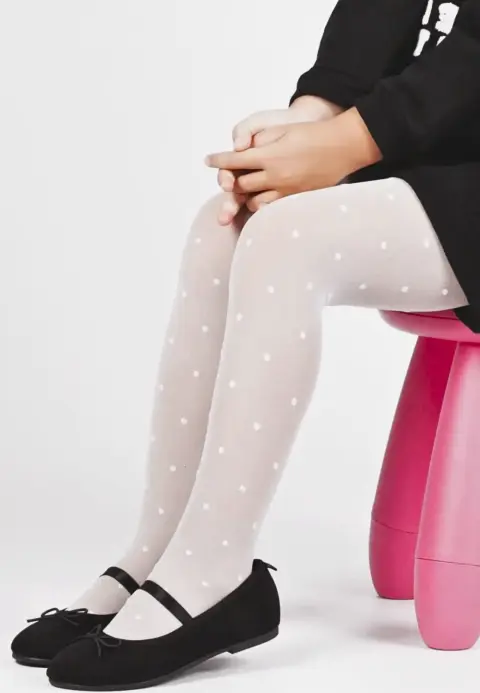 Dres fetițe Penti Young ,,Stil'', 20 den- mat, imprimeu buline, alb