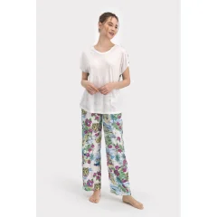 Pijama damă, bluză cu mânecă căzută și decolteu în V, și pantaloni lungi, imprimeu floral