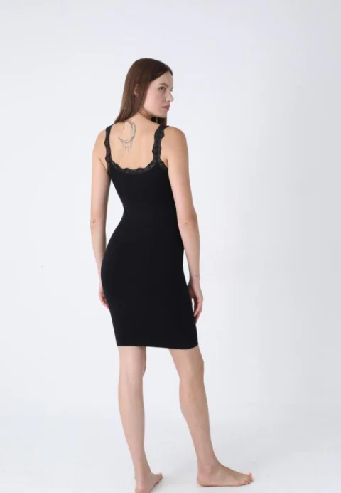 Rochie de damă cu dantelă, fără cusături- Negru — imagine 4