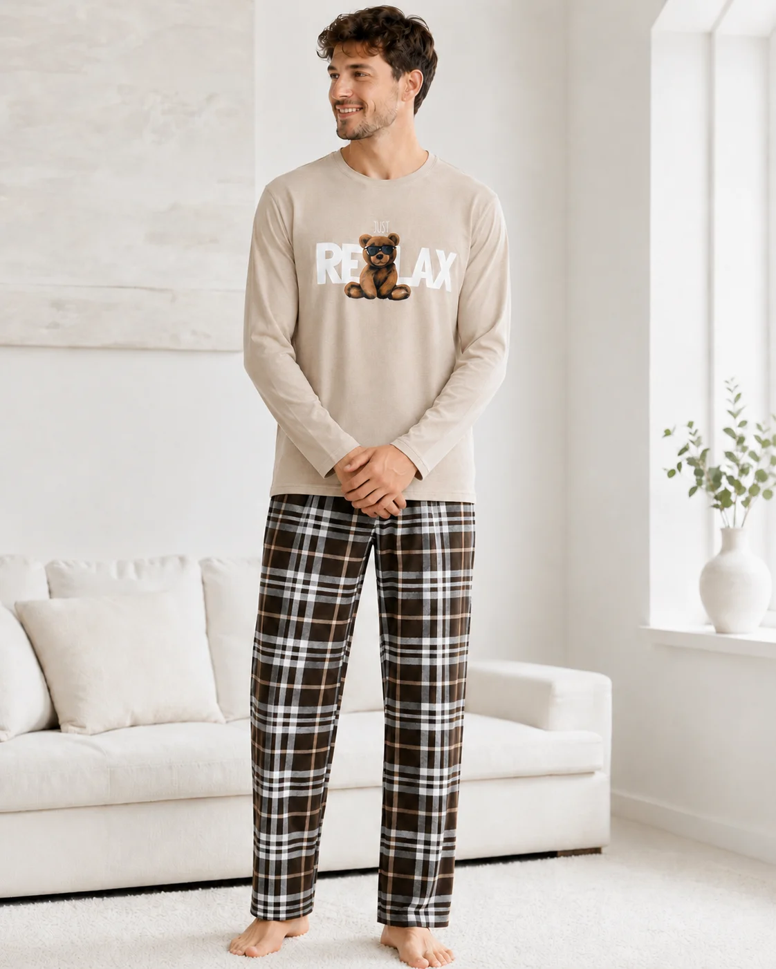 Set Pijama Barbati cu Maneca Lunga si Pantaloni in Carouri Maro-Bej — imagine 2