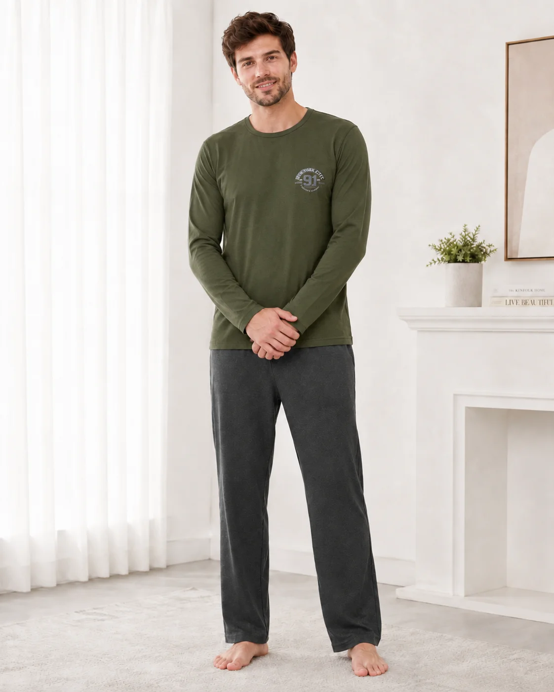 Set Pijama Barbati cu Maneca Lunga si Pantaloni Gri Inchis-Verde — imagine 1