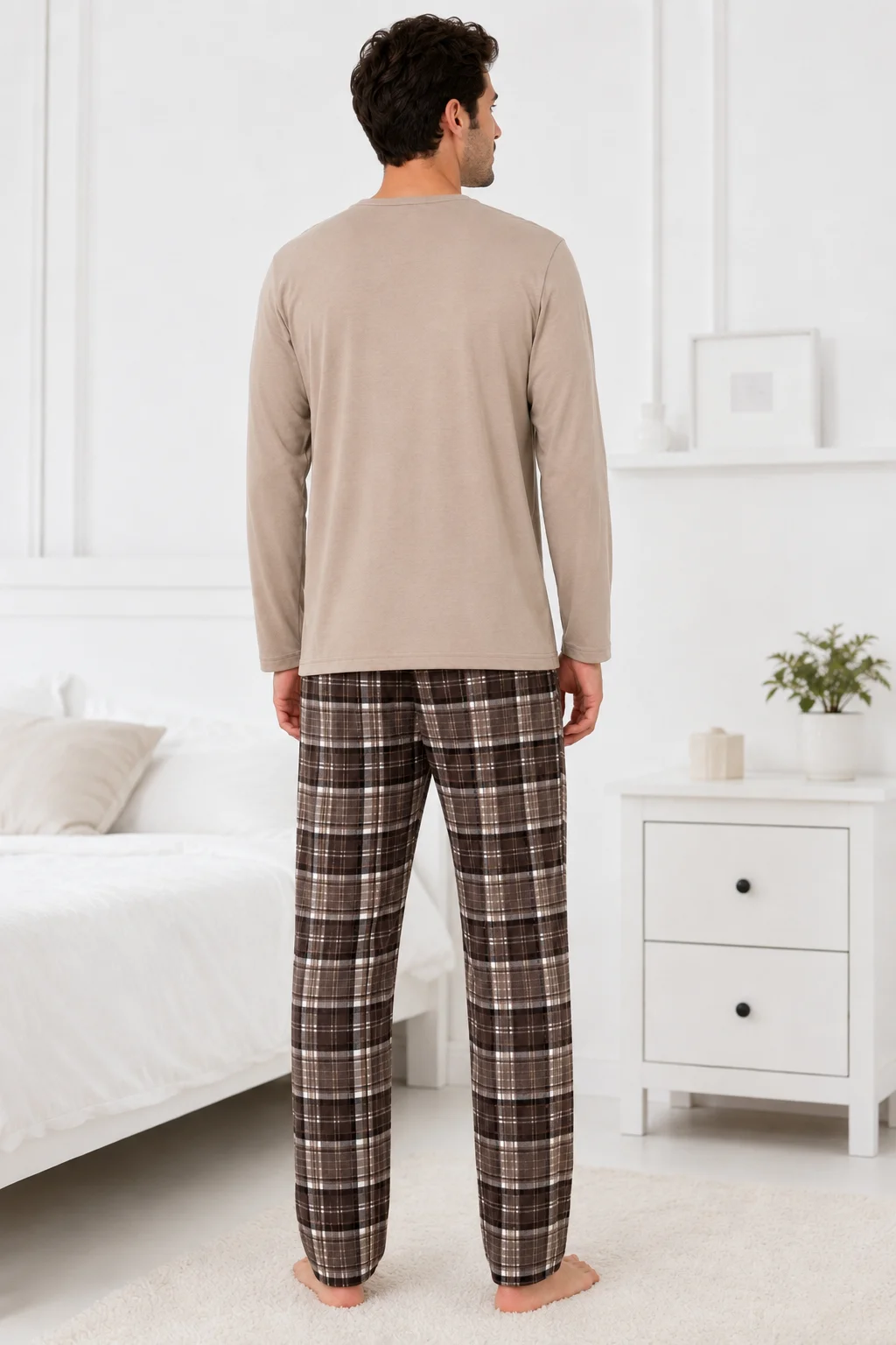 Set Pijama Barbati cu Buzunar în Carouri și Pantaloni Asortați-Bej