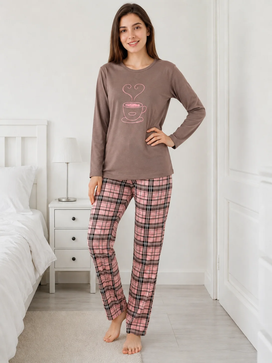 Pijama de Damă cu Imprimeu Căniță și Carouri-Maro
