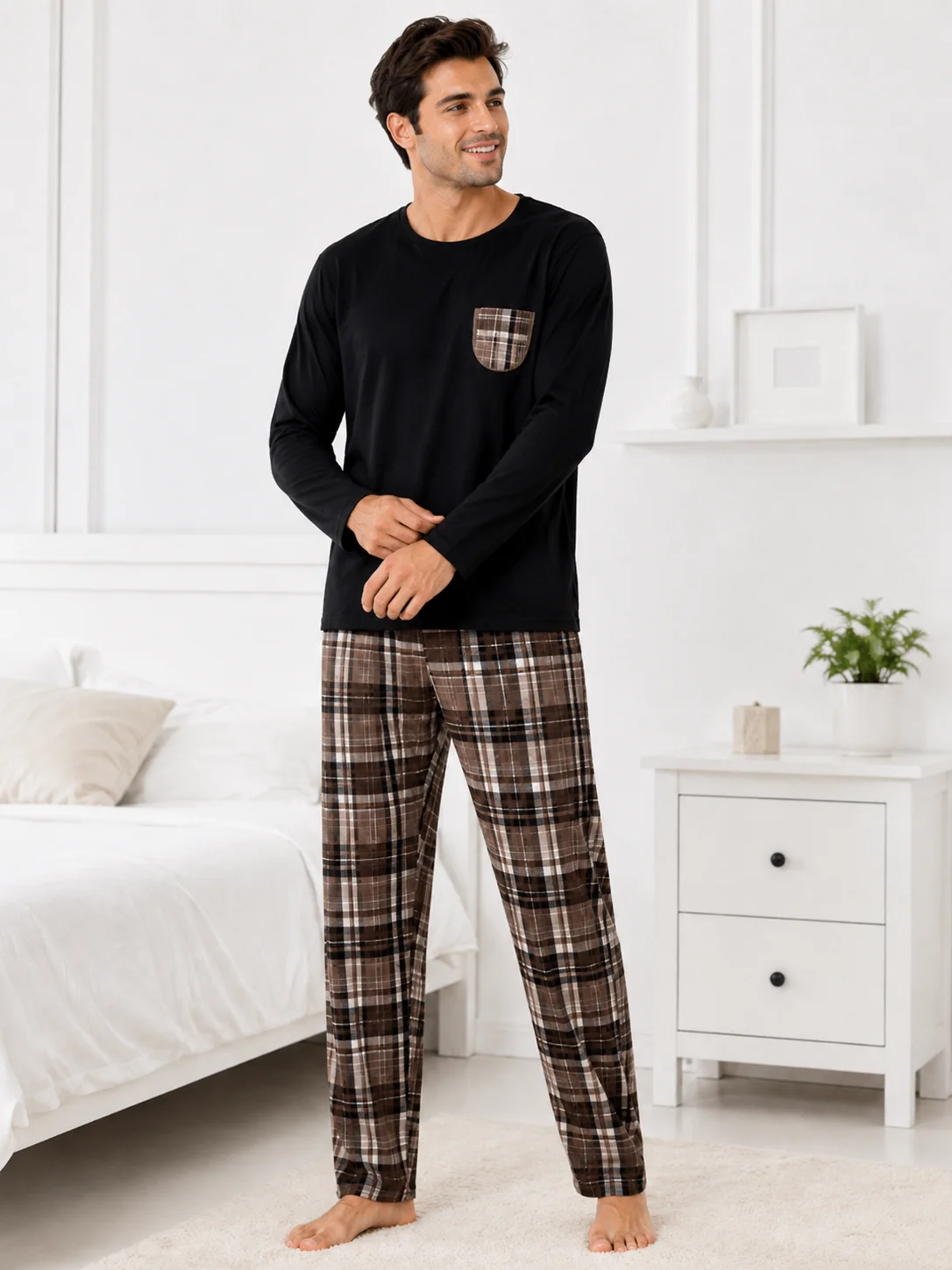 Set Pijama Barbati cu Buzunar în Carouri și Pantaloni Asortați-Negru