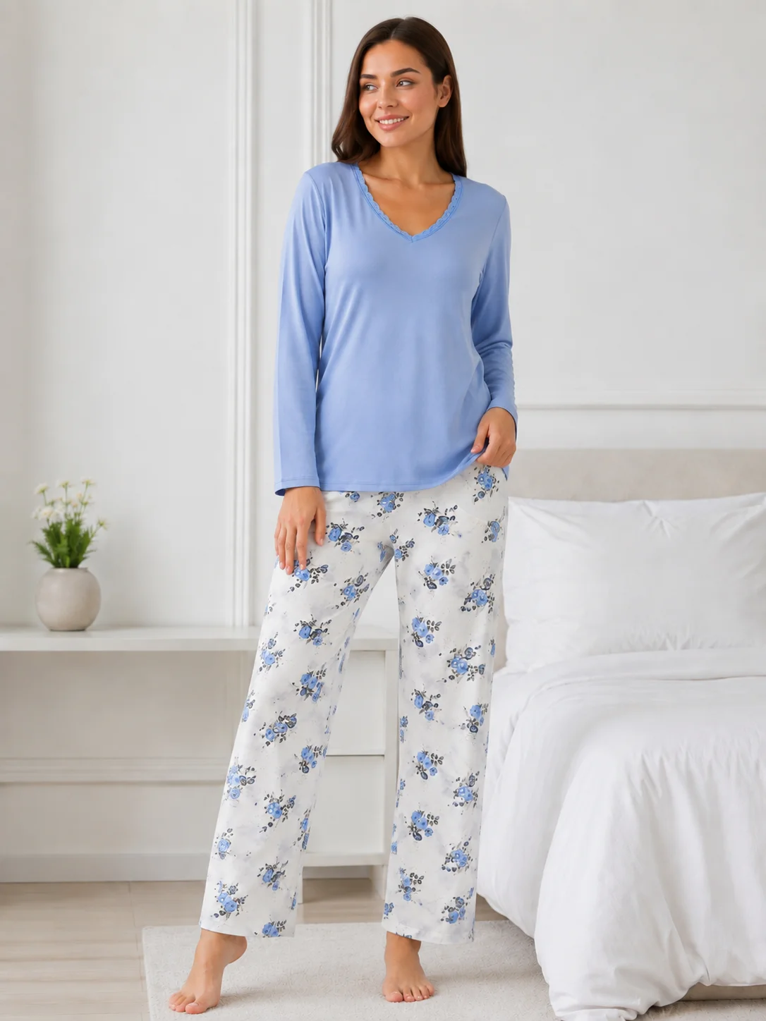 Pijama de Damă cu Bluză și Pantalon Alb cu Imprimeu Floral- Bleu