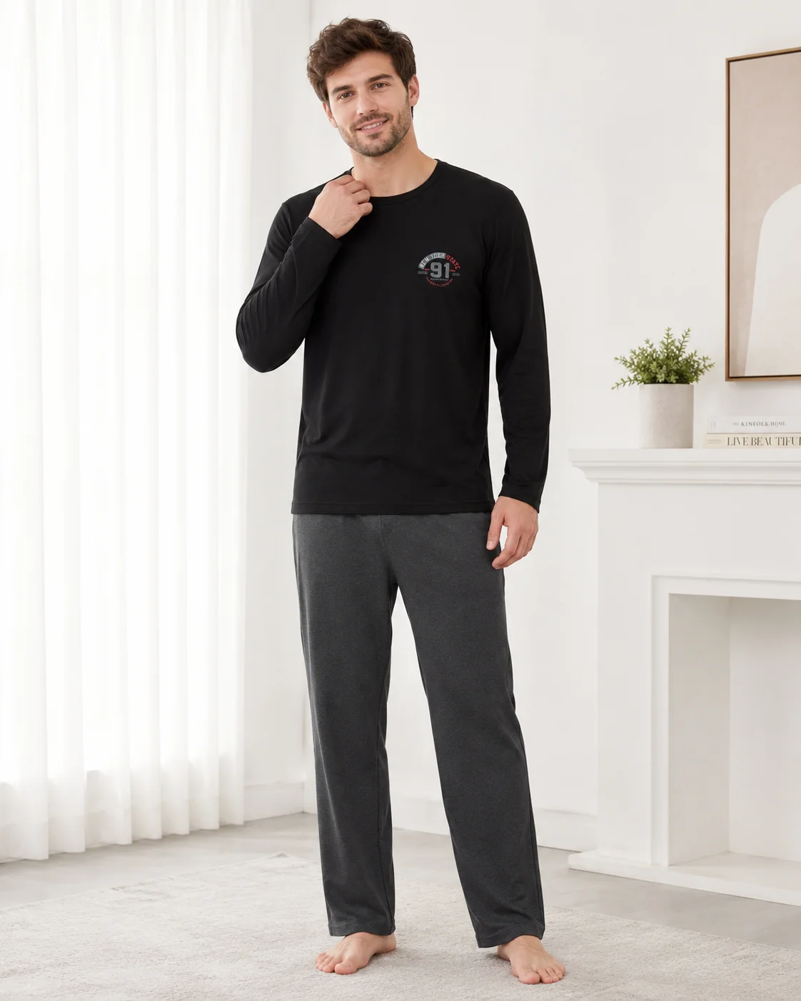 Set Pijama Barbati cu Maneca Lunga si Pantaloni Gri Inchis-Negru — imagine 1