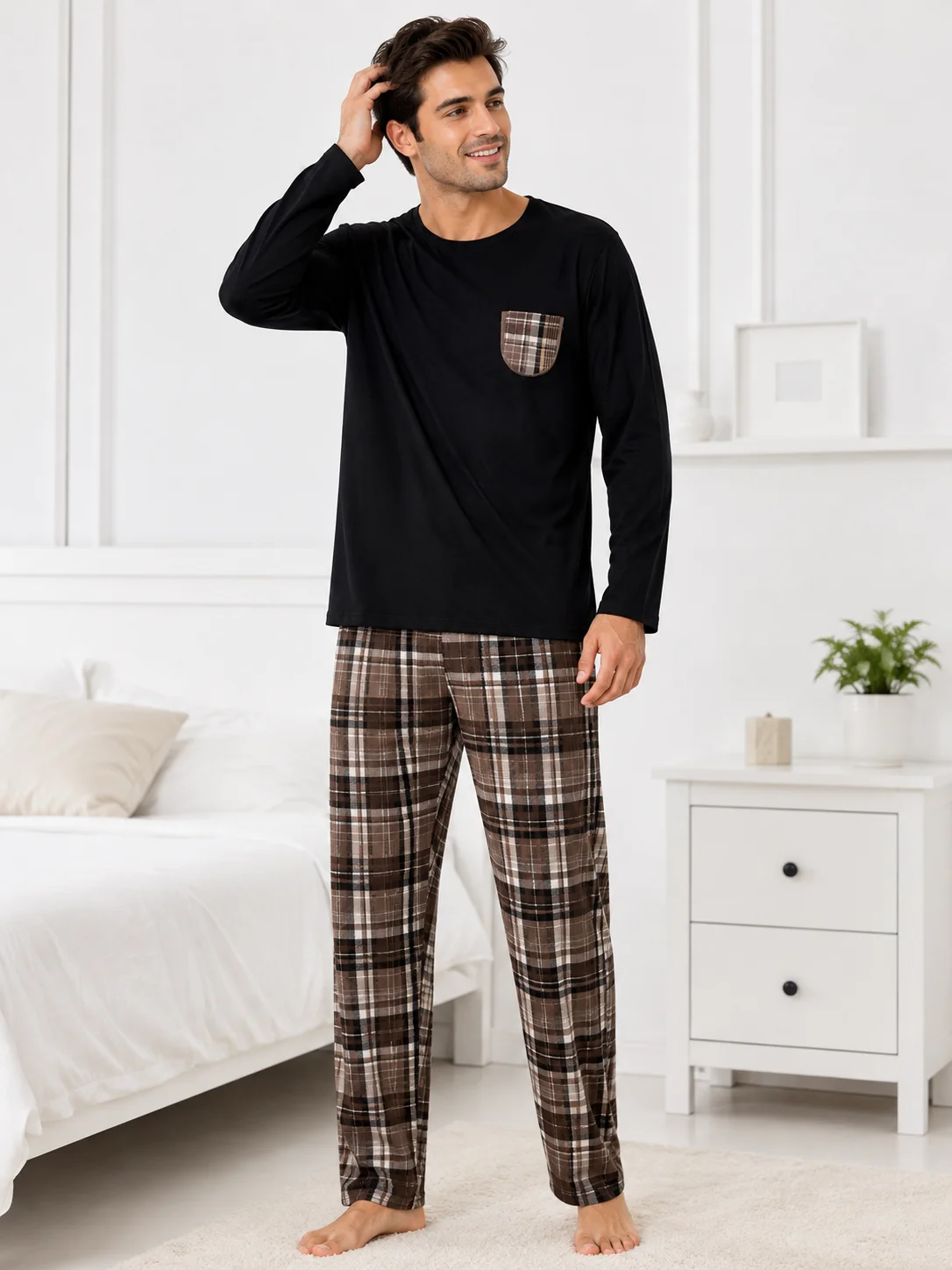 Set Pijama Barbati cu Buzunar în Carouri și Pantaloni Asortați-Negru