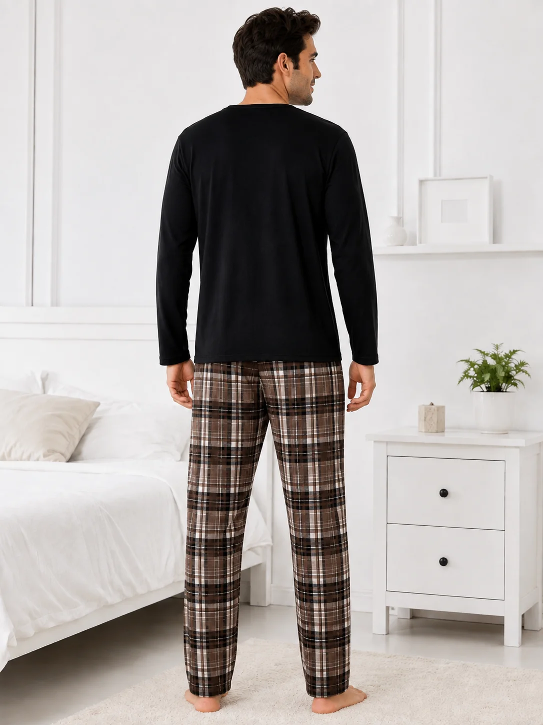 Set Pijama Barbati cu Buzunar în Carouri și Pantaloni Asortați-Negru