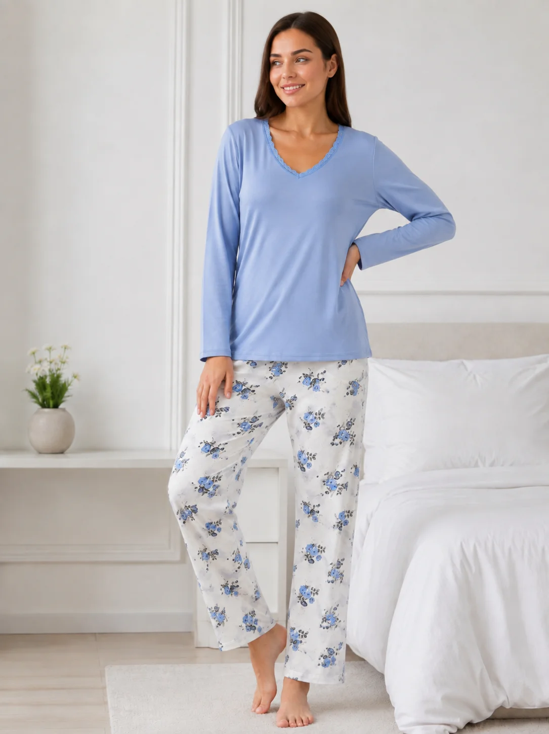 Pijama de Damă cu Bluză și Pantalon Alb cu Imprimeu Floral- Bleu — imagine 3