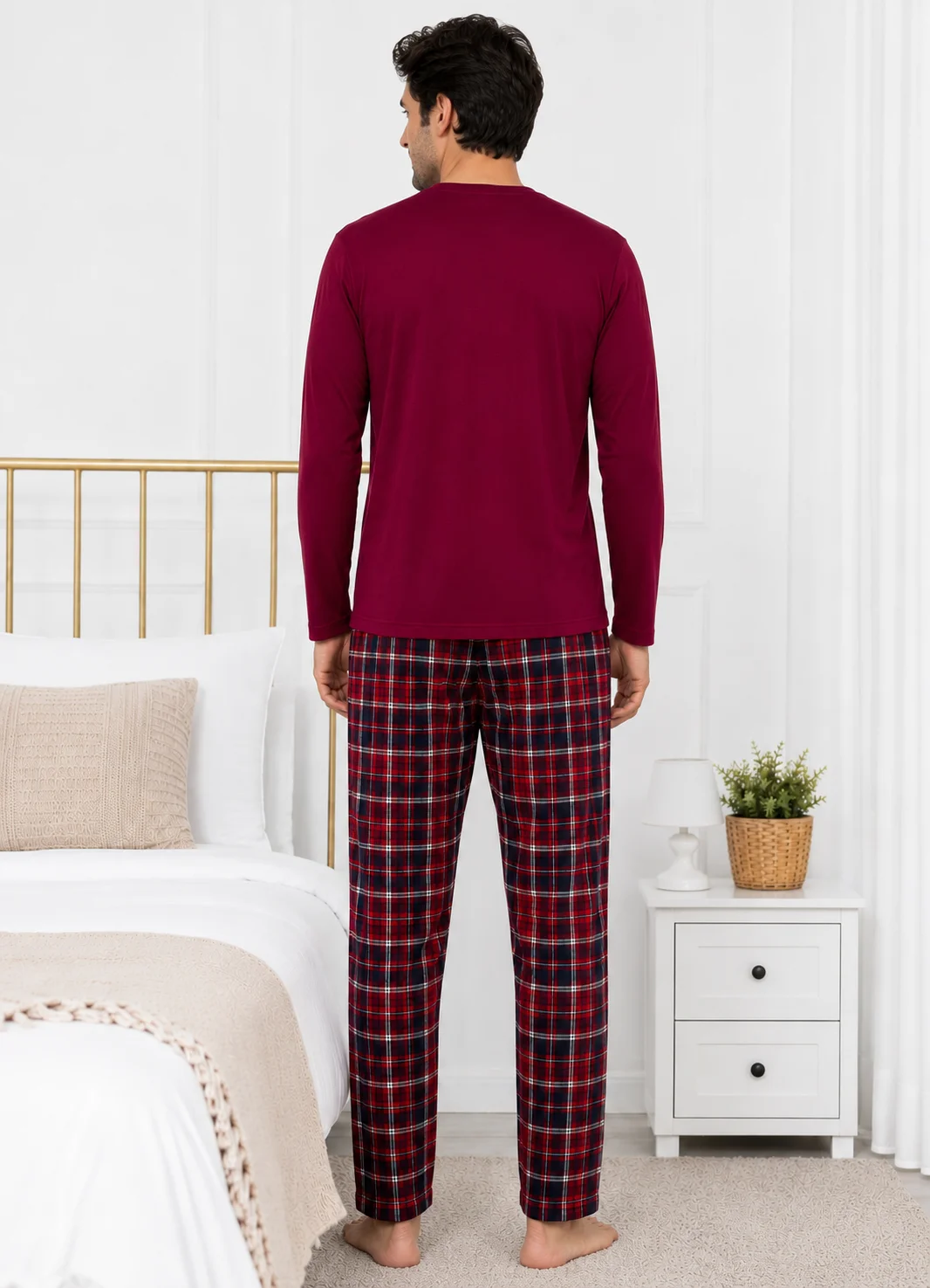 Set Pijama Barbati  cu Imprimeu „Travel” și Pantaloni în Carouri-Bordo