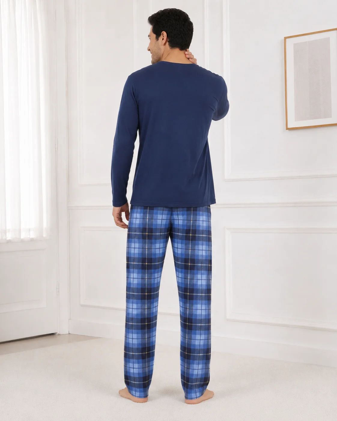 Set Pijama Barbati cu Maneca Lunga si Pantaloni in Carouri Albastre-Bleumarin