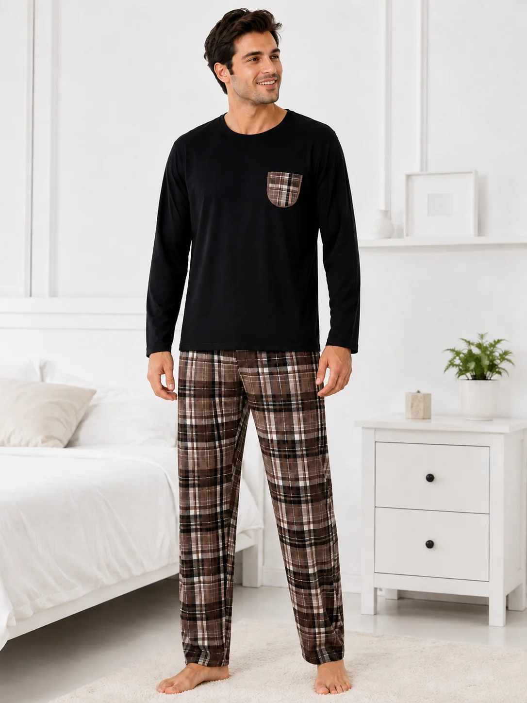 Set Pijama Barbati cu Buzunar în Carouri și Pantaloni Asortați-Negru