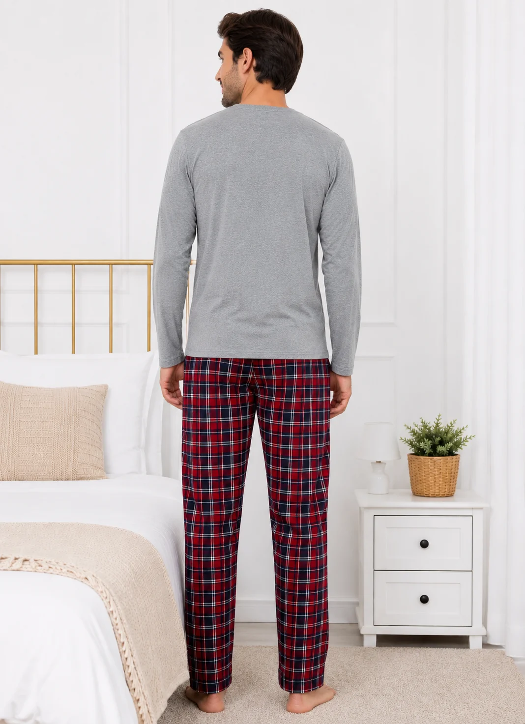 Set Pijama Barbati  cu Imprimeu „Travel” și Pantaloni în Carouri-Gri