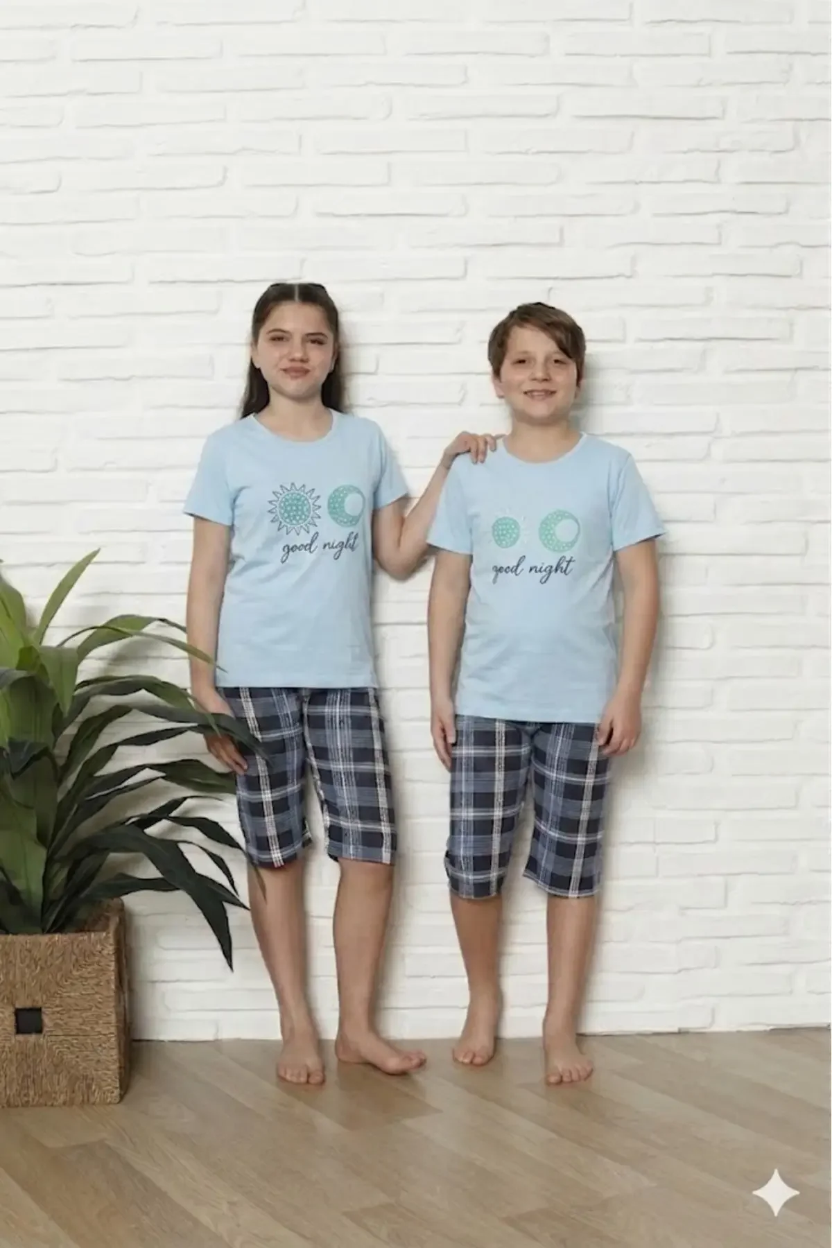 Pijama copii cu maneca scurta si pantalon 3/4,culoare Bleu