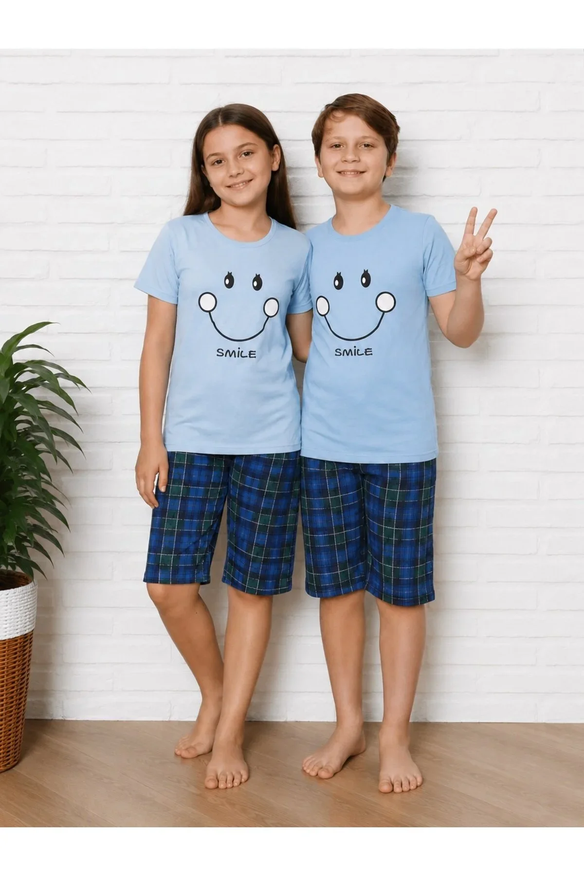 Pijama copii cu maneca scurta si pantalon 3/4,culoare Bleu SMYLE