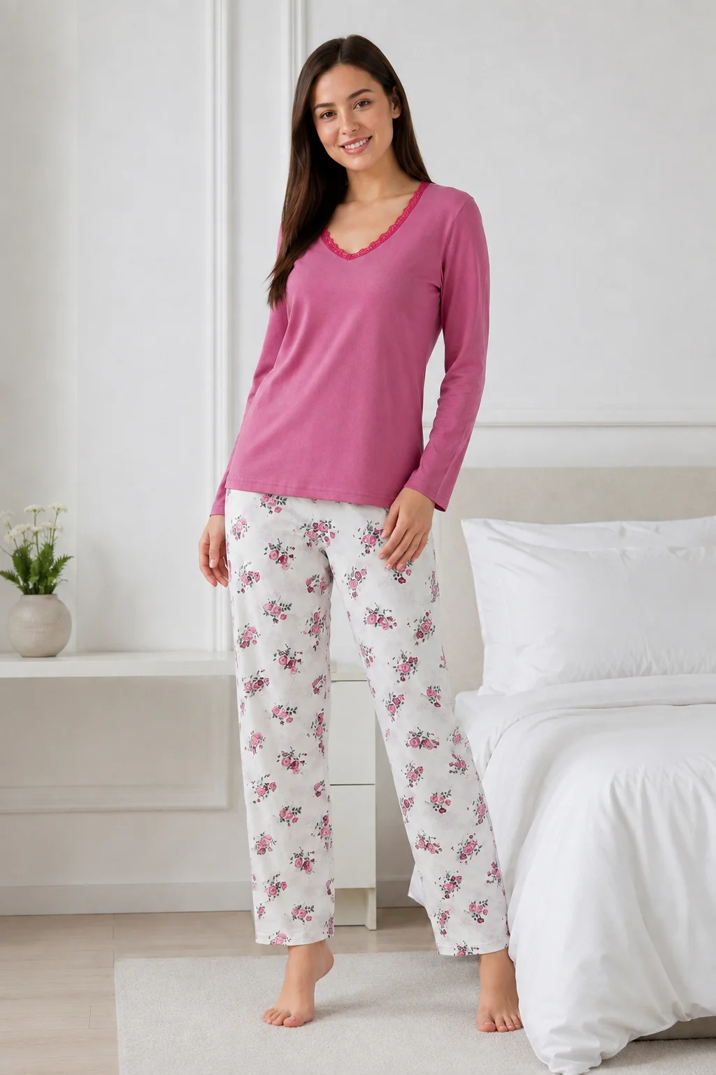 Pijama de Damă cu Bluză și Pantalon Alb cu Imprimeu Floral- Roz pudra — imagine 3