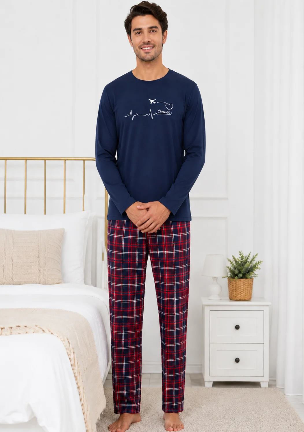 Pijama Barbati  cu Imprimeu „Travel” și Pantaloni în Carouri-Bleumarin — imagine 3