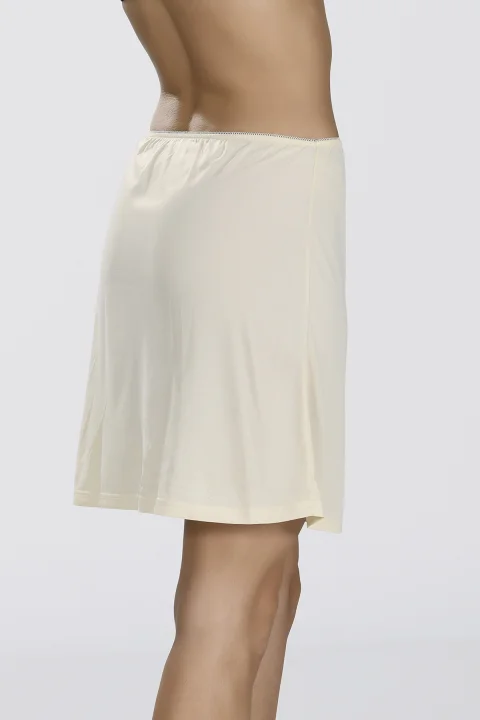 Jupă damă deasupra genunchiului, culoare bej