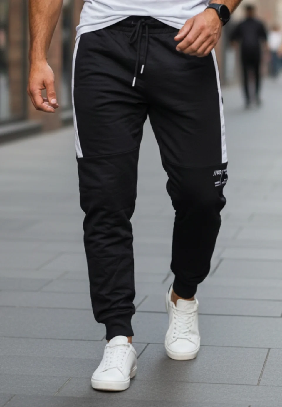 Pantaloni de trening bărbați You Are Stronger, negri