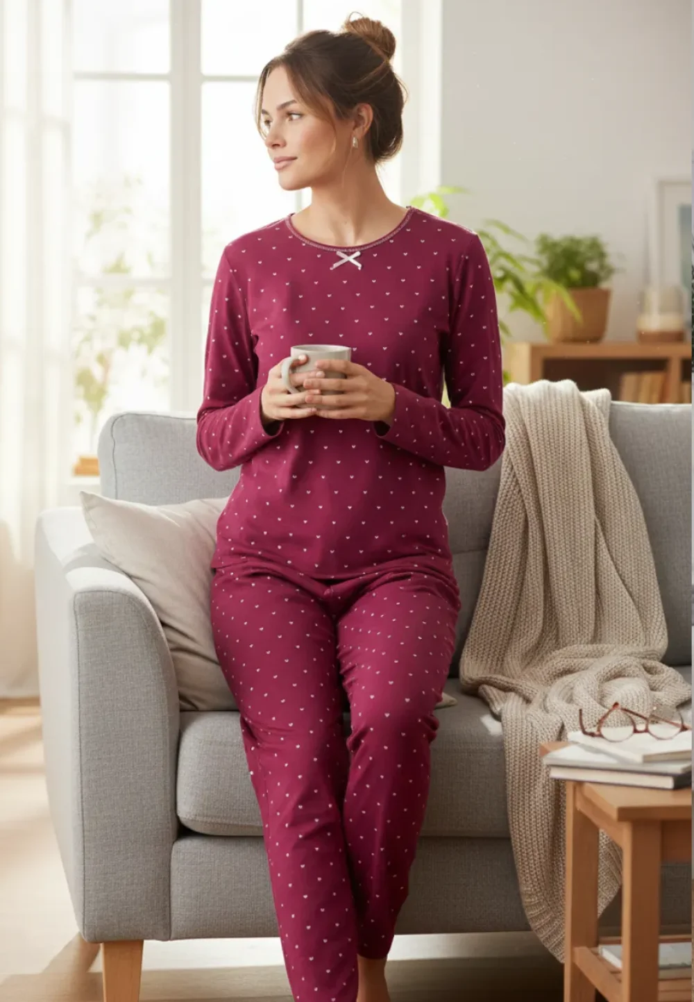 Pijama Damă Flausată pe Interior – Mov cu Inimioare, Mâneci și Pantaloni Lungi