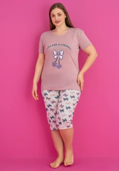 Pijama damă bumbac mărime mare – Set 2 piese: tricou + pantaloni 3/4 imprimeu you are a cherry