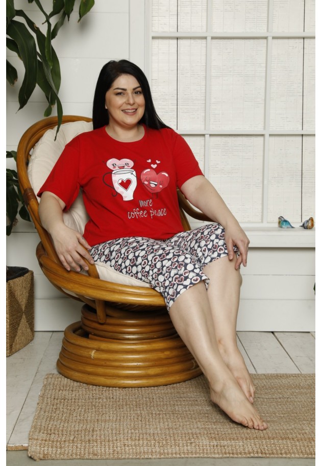 Pijama dama din bumbac cu imprimeu ,,More Coffee, Please'', tricou si pantaloni 3/4, rosu