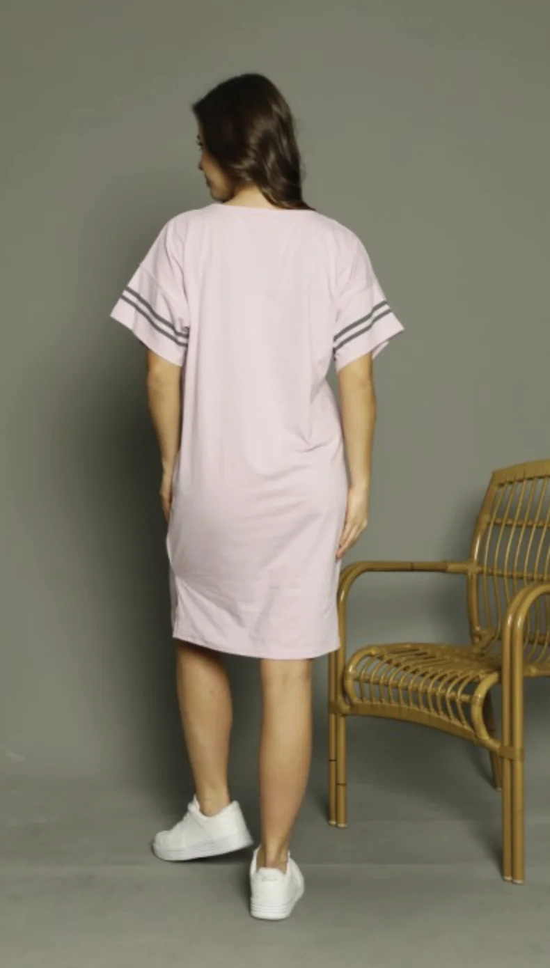 Rochie casual damă cu mânecă scurtă, până la genunchi, imprimeu Good Luck, mov