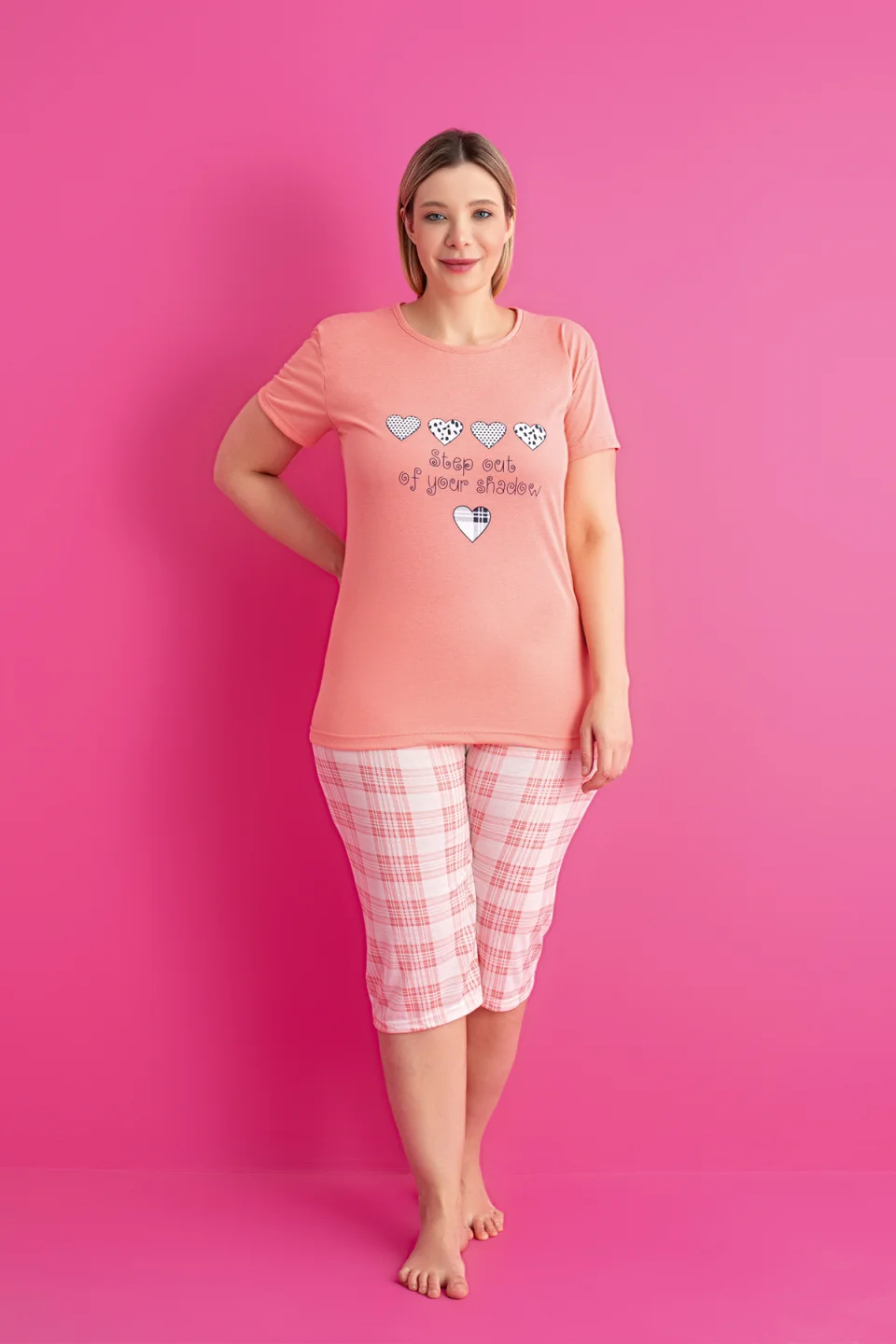 Pijama damă bumbac mărime mare – Set 2 piese: tricou + pantaloni 3/4 imprimeu step out of your shadow