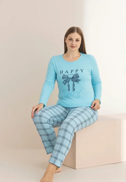Pijama damă Big Size turcoaz cu mânecă lungă și pantaloni lungi, imprimeu cu fundiță și text „Happy Place”