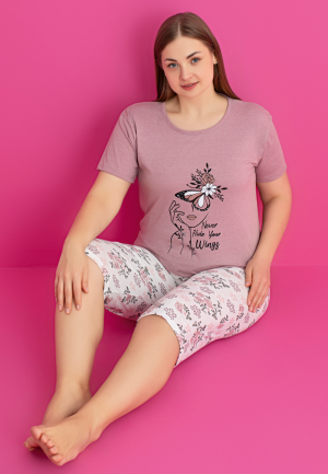 Pijama damă bumbac mărime mare – Set 2 piese: tricou + pantaloni 3/4 imprimeu NEVER HIDE YOUR WINGS