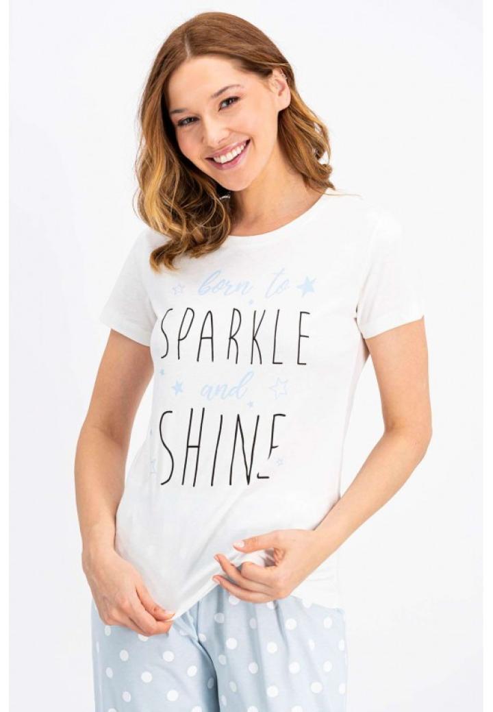 Pijama damă cu bluză cu mânecă scurtă și pantaloni lungi, imprimeu „Born to sparkle and shine”.