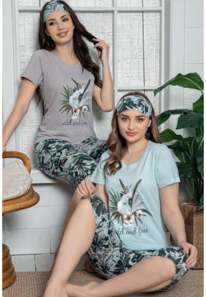 Pijama dama din bumbac, tricou cu imprimeu "Wild and Free" si pantaloni 3/4, masca de dormit asortata, gri inchis