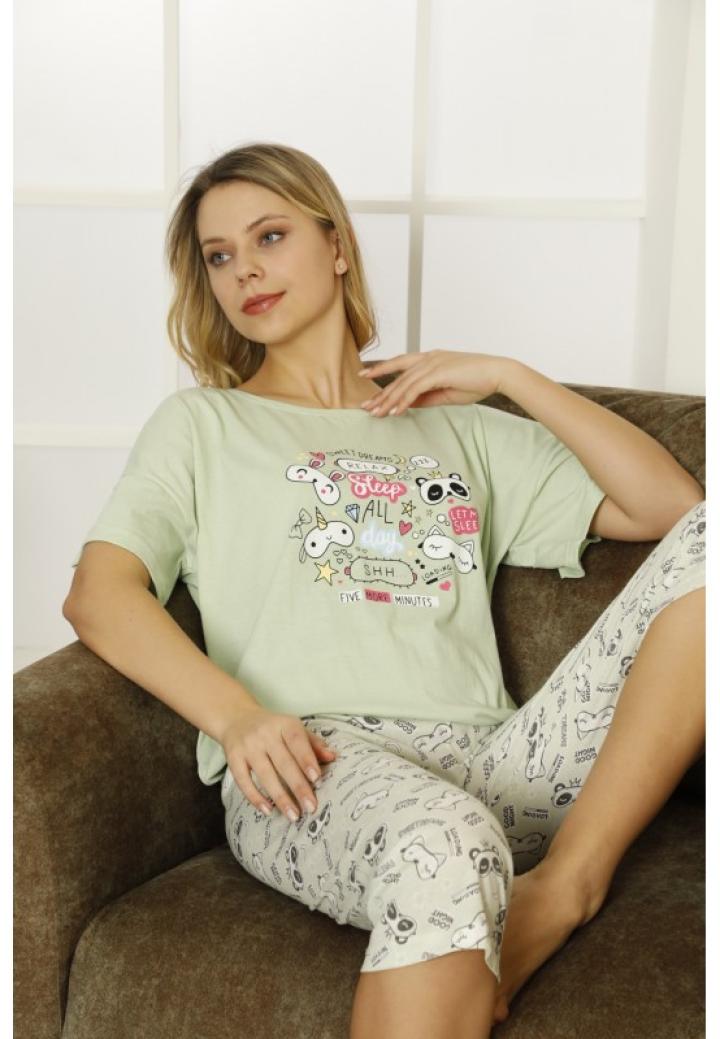 Pijama dama big size din bumbac, tricou verde cu imprimeu ,,Sleep All Day'' și pantaloni 3/4