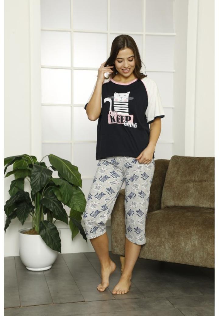 Pijama dama din bumbac, tricou cu imprimeu ,,Just Keep Going" și pantaloni 3/4 asortați