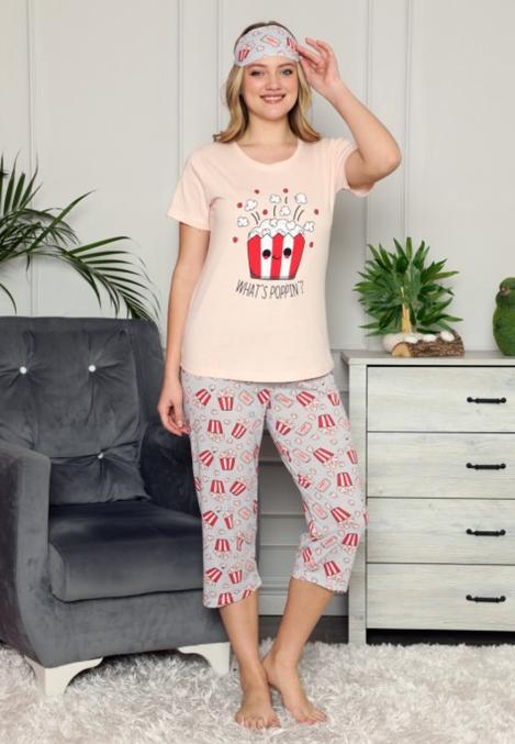 Pijama damă cu tricou, pantaloni trei sferturi și mască de dormit, what's poppin?