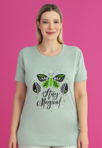 Pijama damă bumbac mărime mare – Set 2 piese: tricou + pantaloni 3/4 imprimeu stay magical