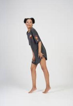 Rochie de casă Vienetta negru, mânecă 3/4, imprimeu „Smile to the world”
