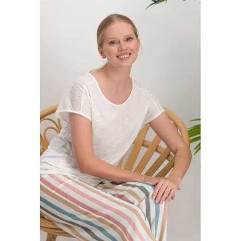 Set format din bluză cu broderie decolteu rotund și pantaloni cu dungi hover