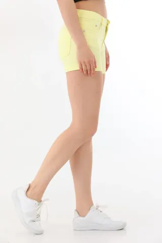 Blugi scurți damă de vară – elastici, mulați, cu buzunare la spate-galben hover