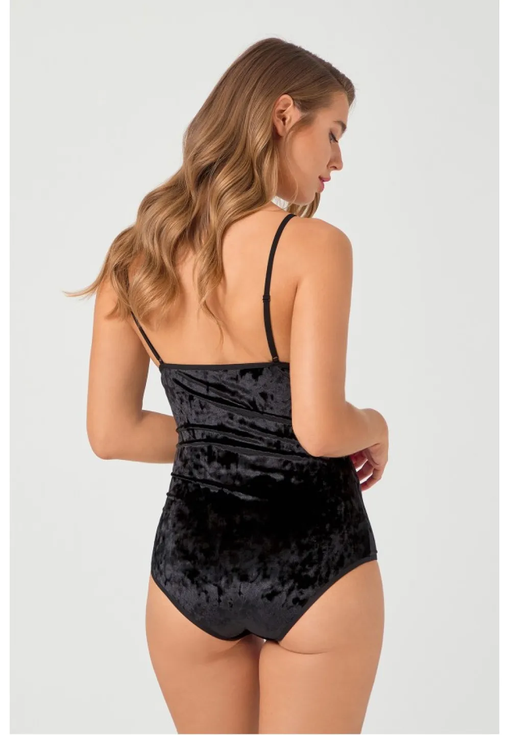 Body dama din catifea, decoltat, inchidere cu nasture, culoare negru - 3