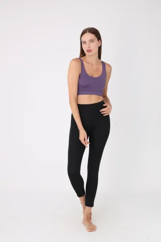 Bustieră lejeră mov cu bretele late – fără push-up hover