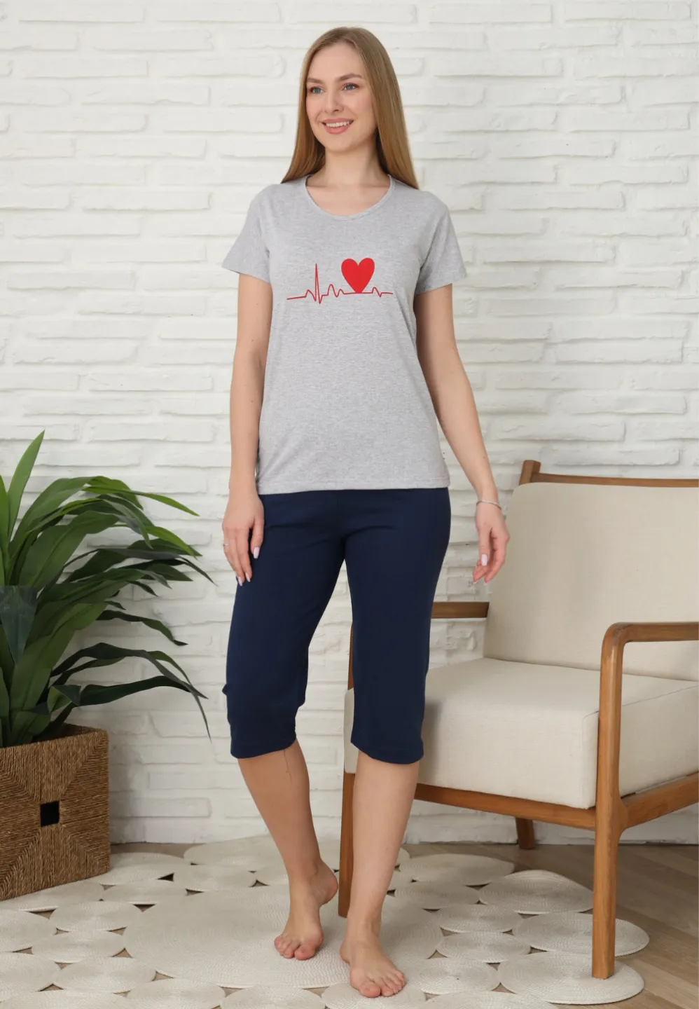 Pijama familie-damă, bumbac, mânecă scurtă și pantaloni 3/4, culoare gri, imprimeu puls - 2