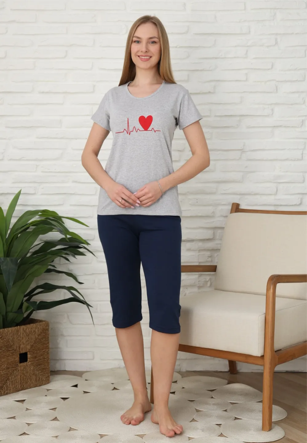 Pijama familie-damă, bumbac, mânecă scurtă și pantaloni 3/4, culoare gri, imprimeu puls - 3