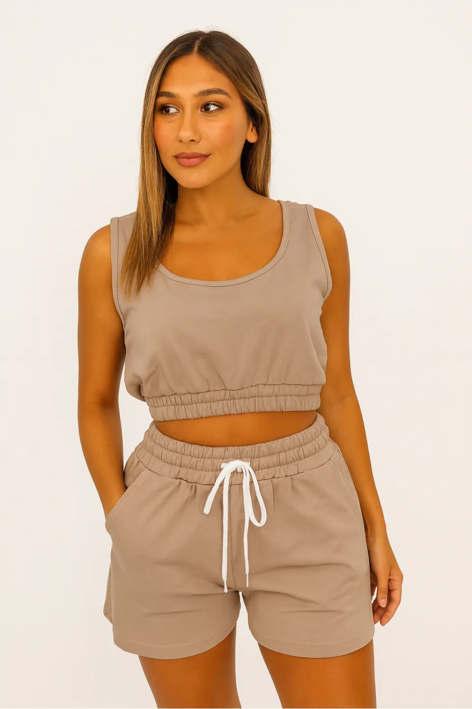 Compleu damă casual – set top scurt și pantaloni scurți, culoare maro - 1