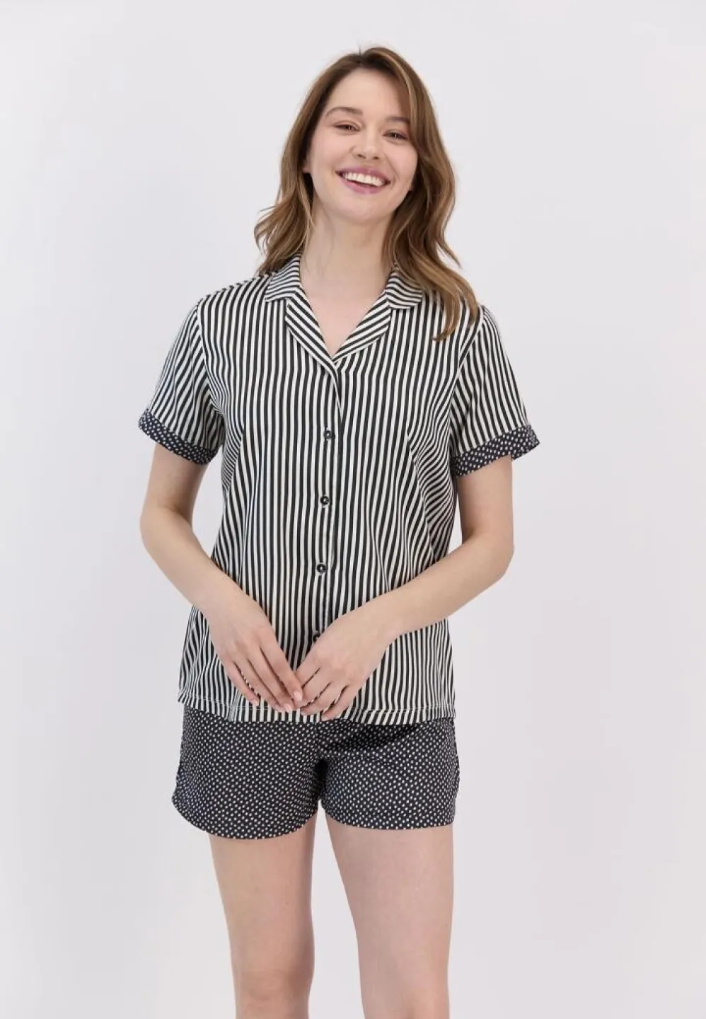 Pijama damă viscoză alb-negru cu dungi și stelute - 1