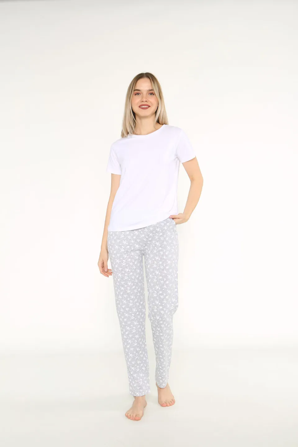 Pijama damă Arnetta alb-gri cu imprimeu floral – bumbac &amp; modal - 1